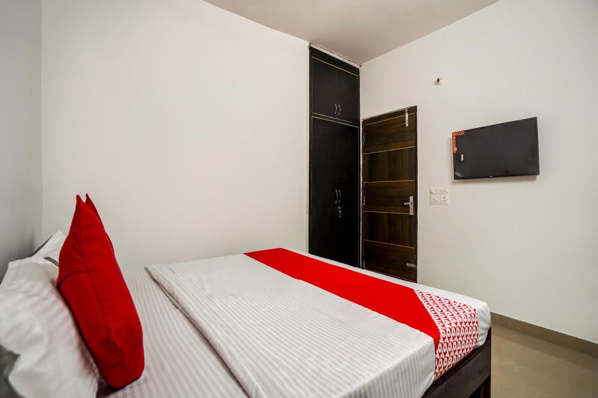 Oyo Flagship 75287 Pubg Residency Hotel New Delhi Exterior foto