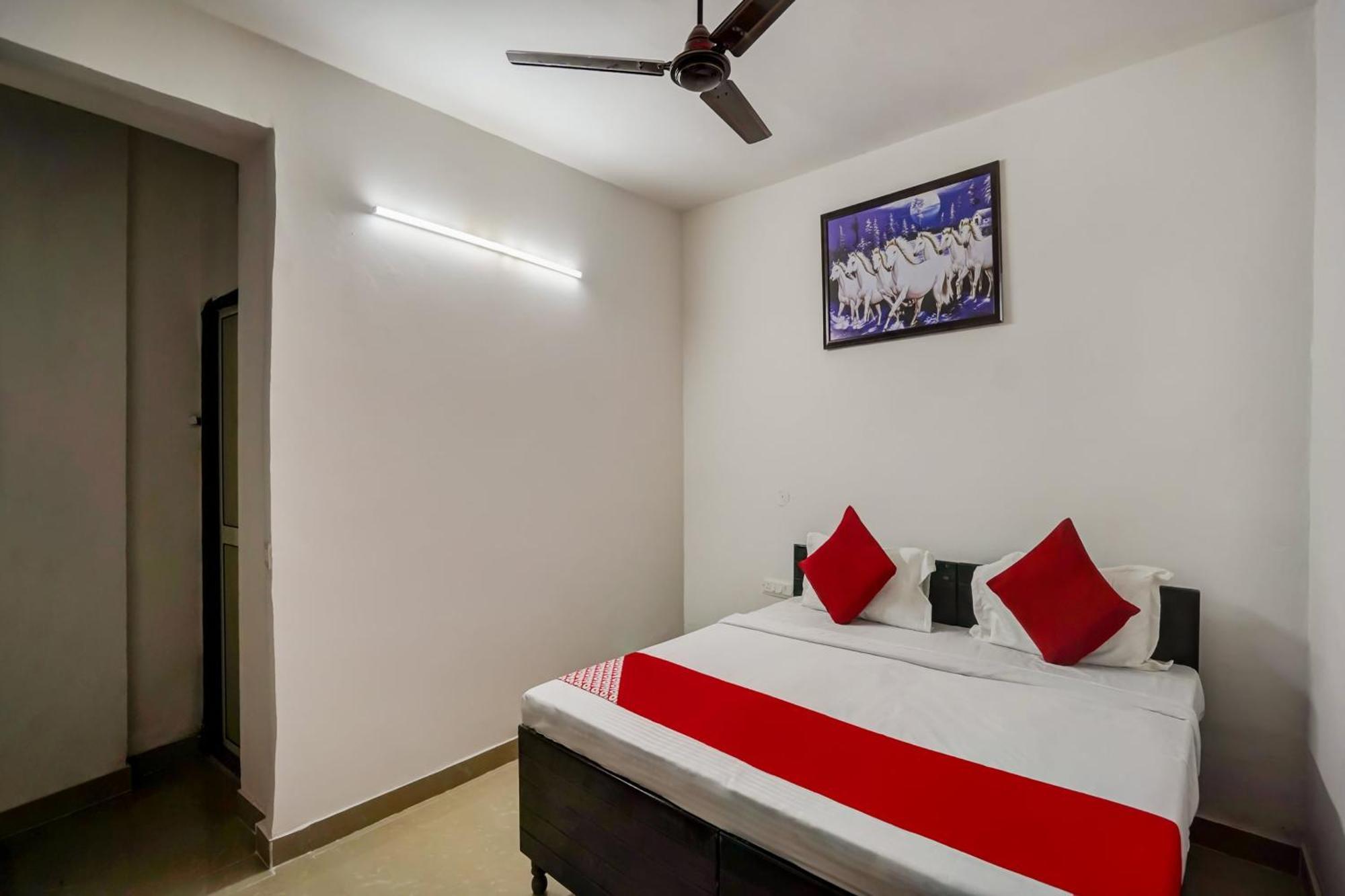 Oyo Flagship 75287 Pubg Residency Hotel New Delhi Exterior foto