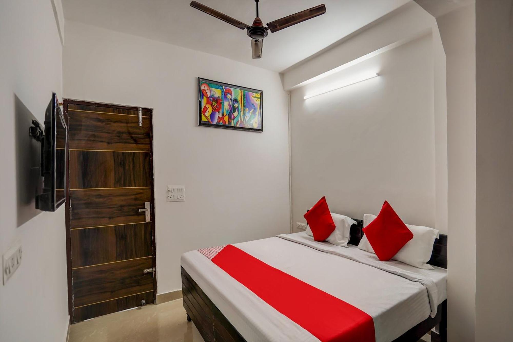 Oyo Flagship 75287 Pubg Residency Hotel New Delhi Exterior foto